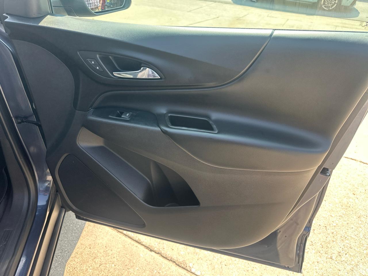 Chevrolet Equinox AWD 4dr LT w/1LT 2018