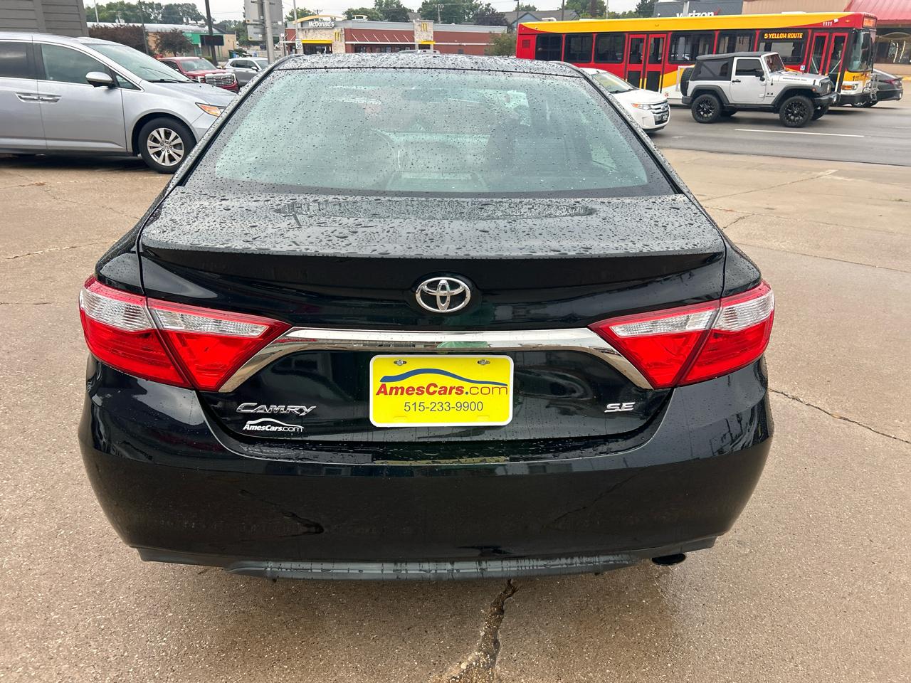 Toyota Camry 4dr Sdn I4 Auto XLE (Natl) 2015