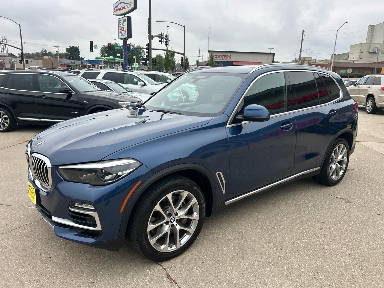 BMW X5 xDrive50i Sports Activity Vehicle 2020