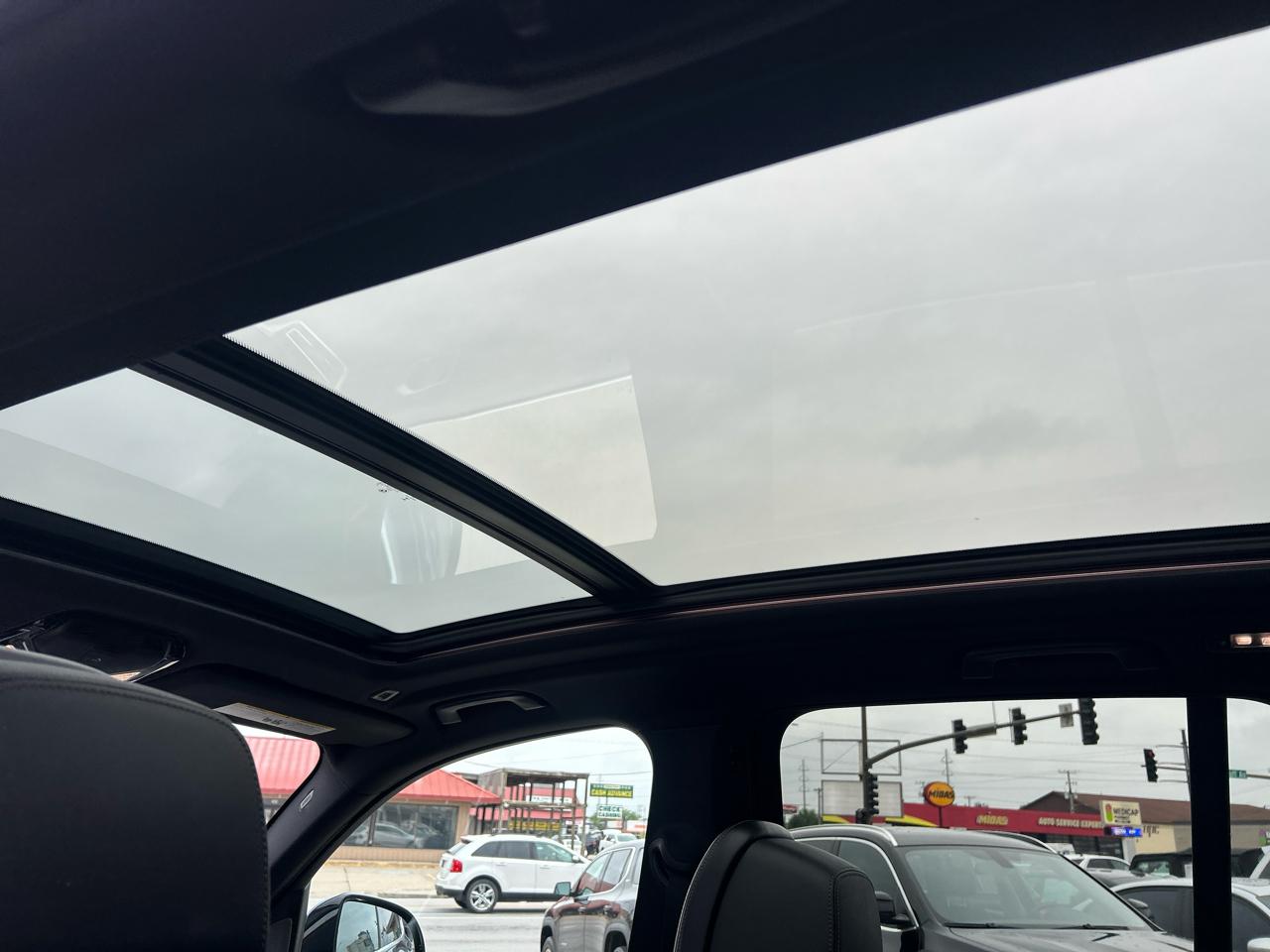 BMW X5 xDrive50i Sports Activity Vehicle 2020