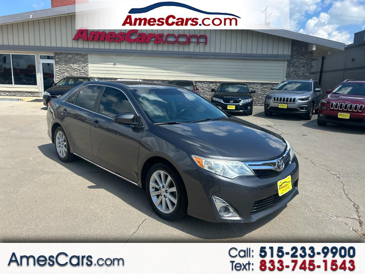 2014 Toyota Camry XLE - 2014.5 4D Sedan