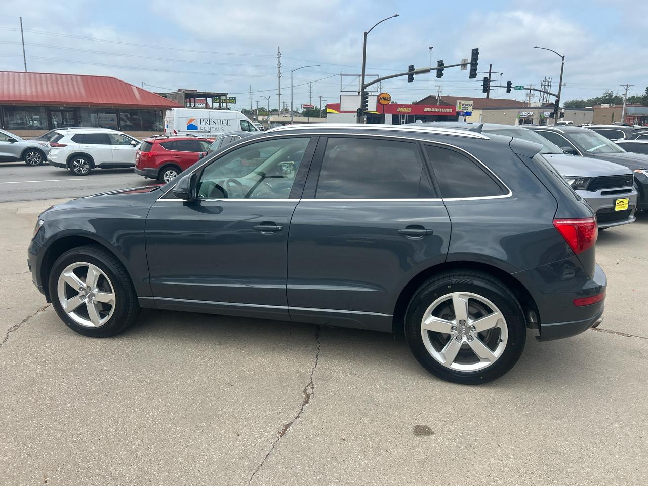 Audi Q5 quattro 4dr Premium Plus 2010