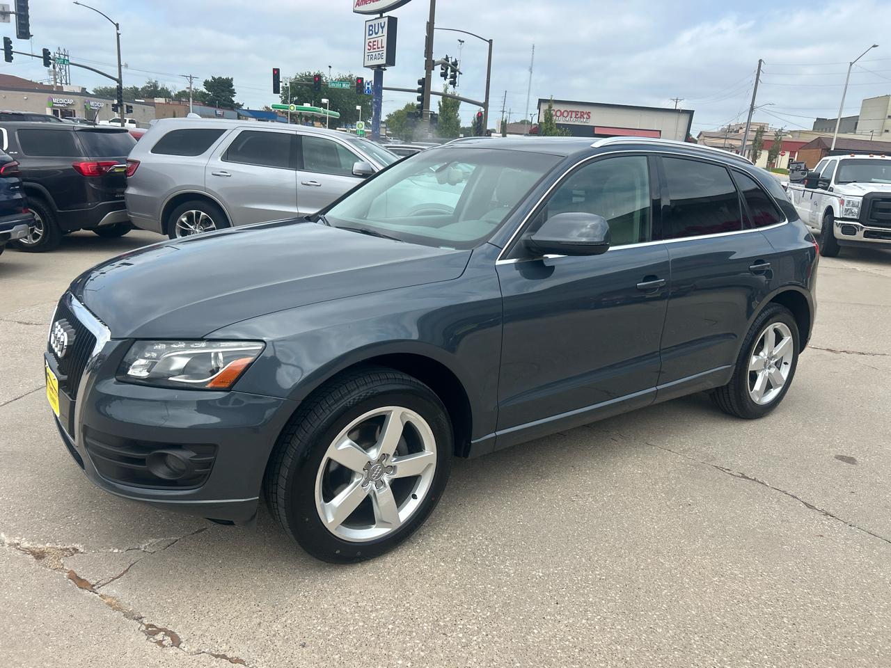 Audi Q5 quattro 4dr Premium Plus 2010