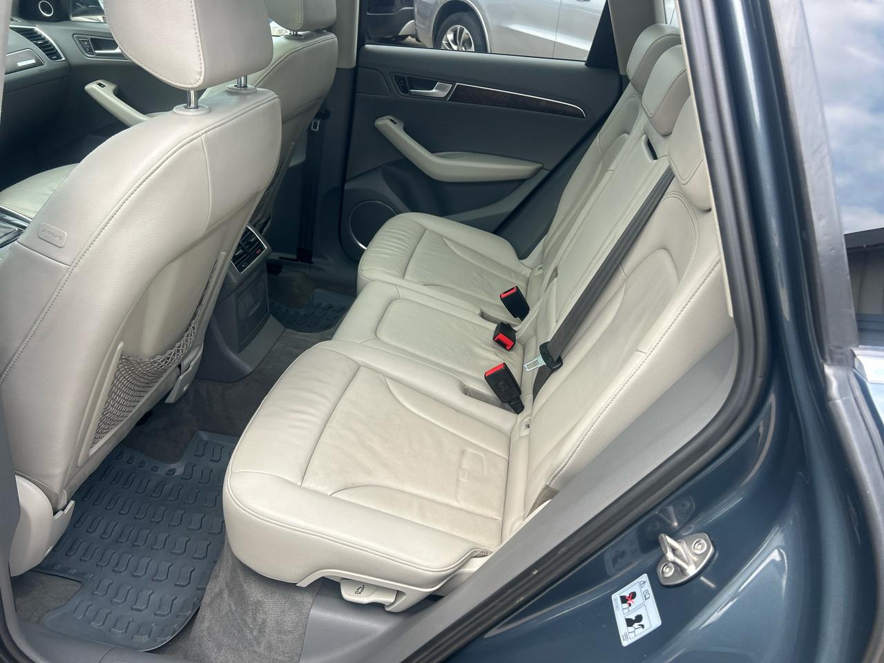 Audi Q5 quattro 4dr Premium Plus 2010