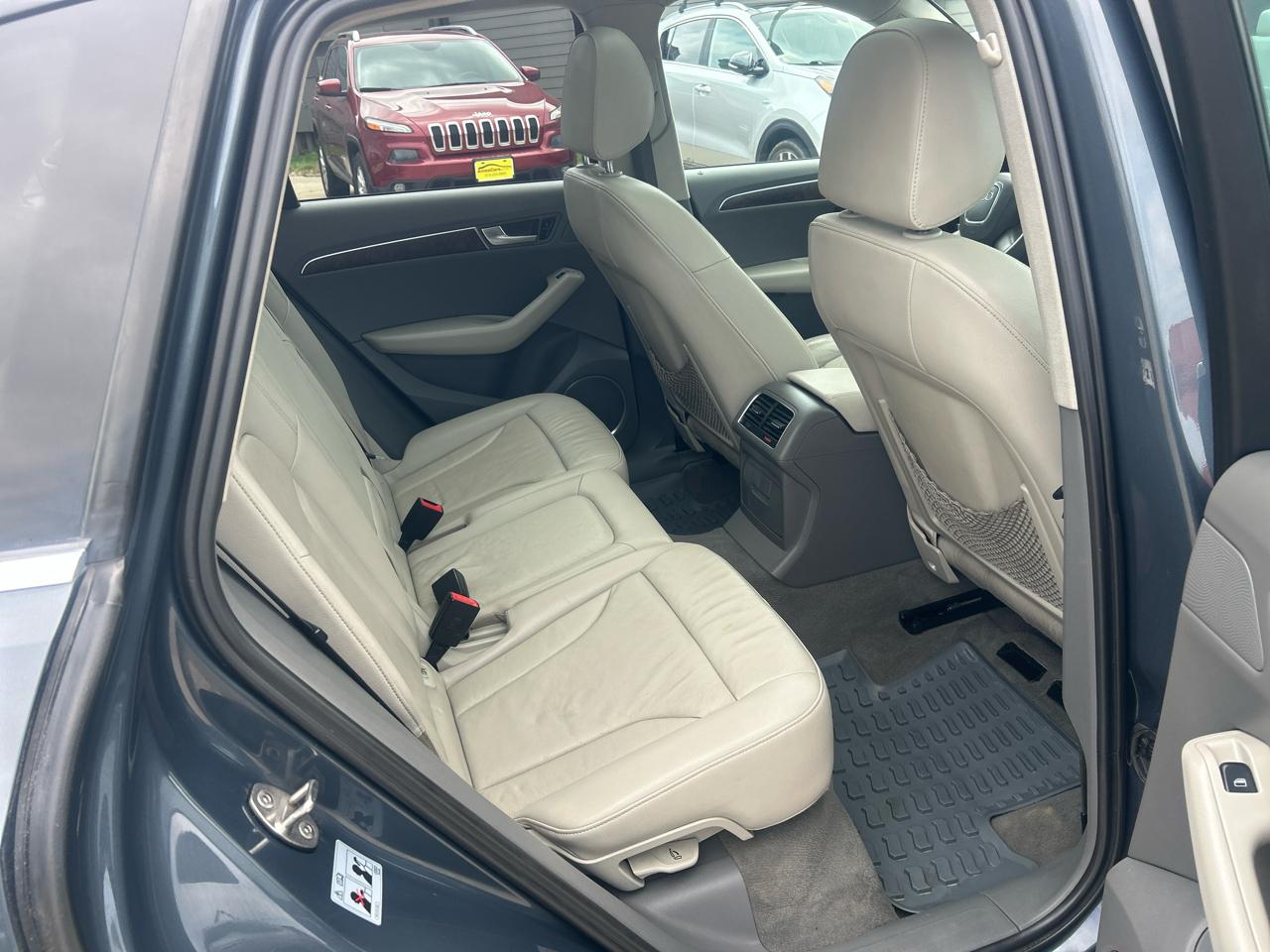 Audi Q5 quattro 4dr Premium Plus 2010