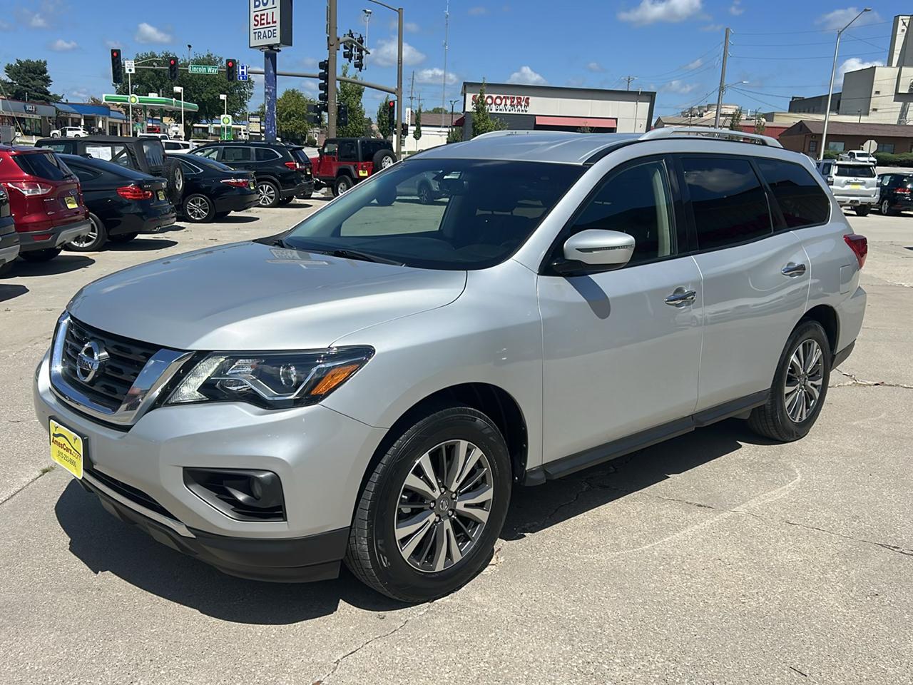 Nissan Pathfinder 4x4 SV 2018
