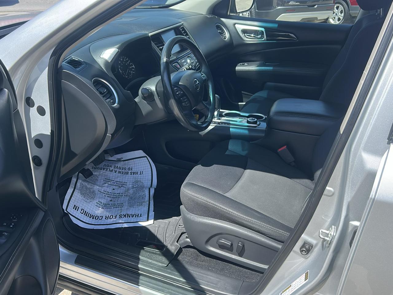 Nissan Pathfinder 4x4 SV 2018