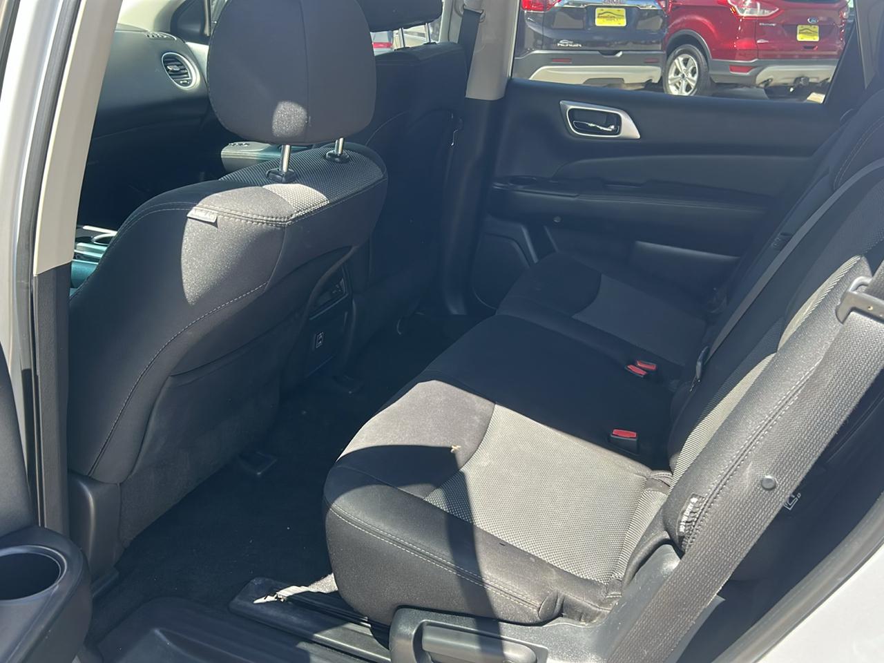 Nissan Pathfinder 4x4 SV 2018