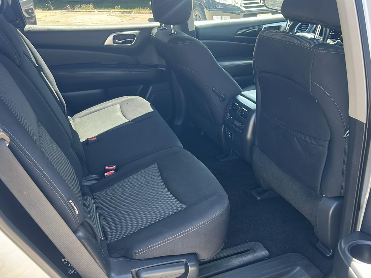 Nissan Pathfinder 4x4 SV 2018