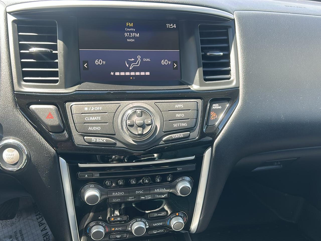 Nissan Pathfinder 4x4 SV 2018