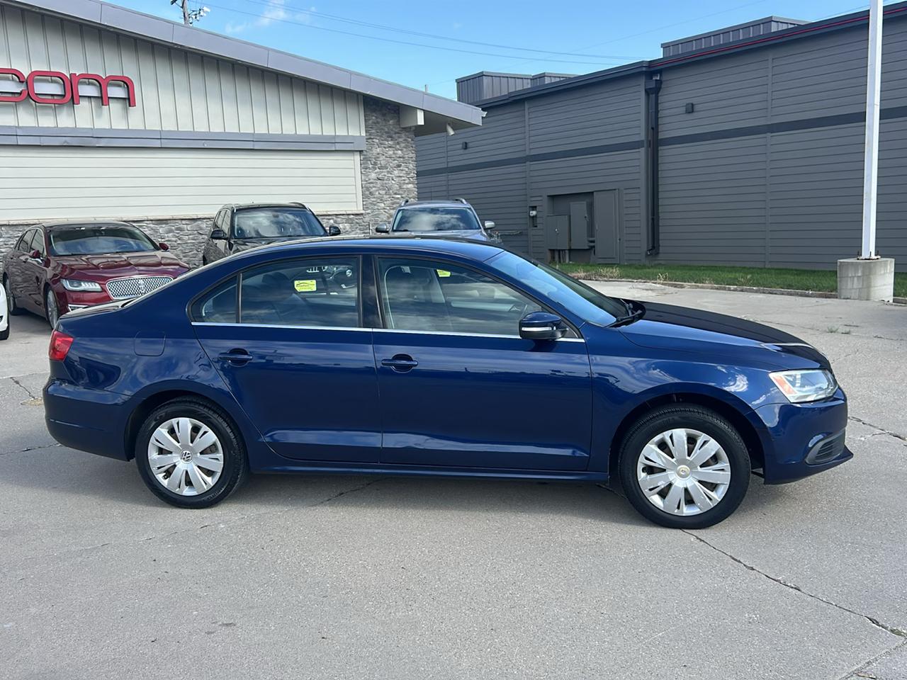 Volkswagen Jetta Sedan 4dr Auto SE PZEV 2013