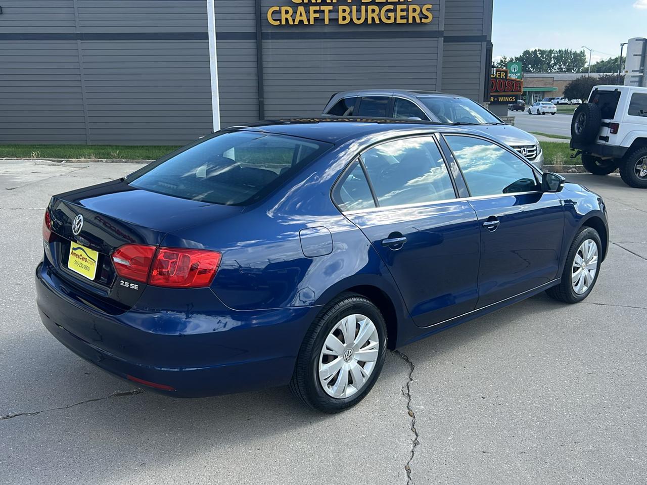 Volkswagen Jetta Sedan 4dr Auto SE PZEV 2013