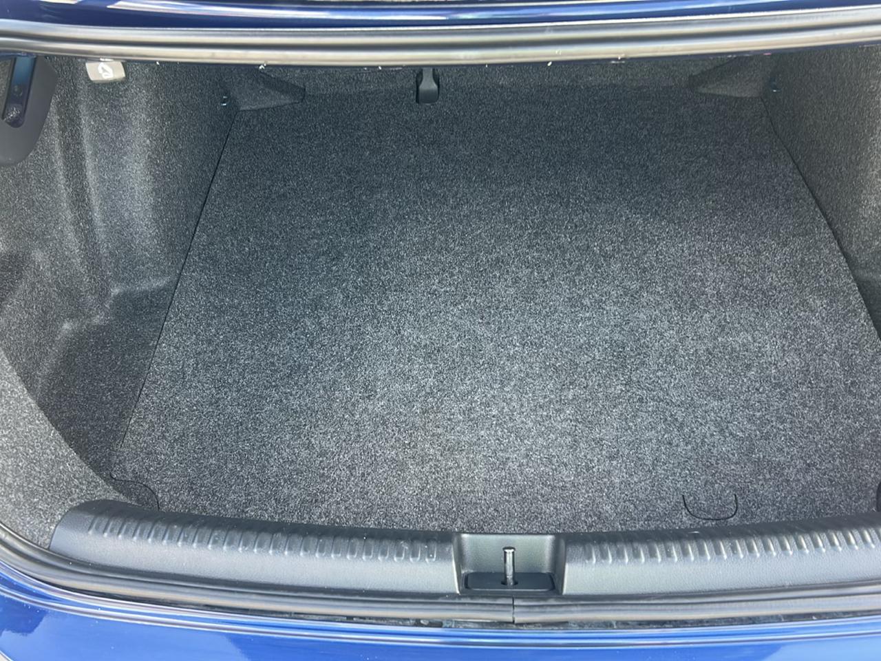 Volkswagen Jetta Sedan 4dr Auto SE PZEV 2013