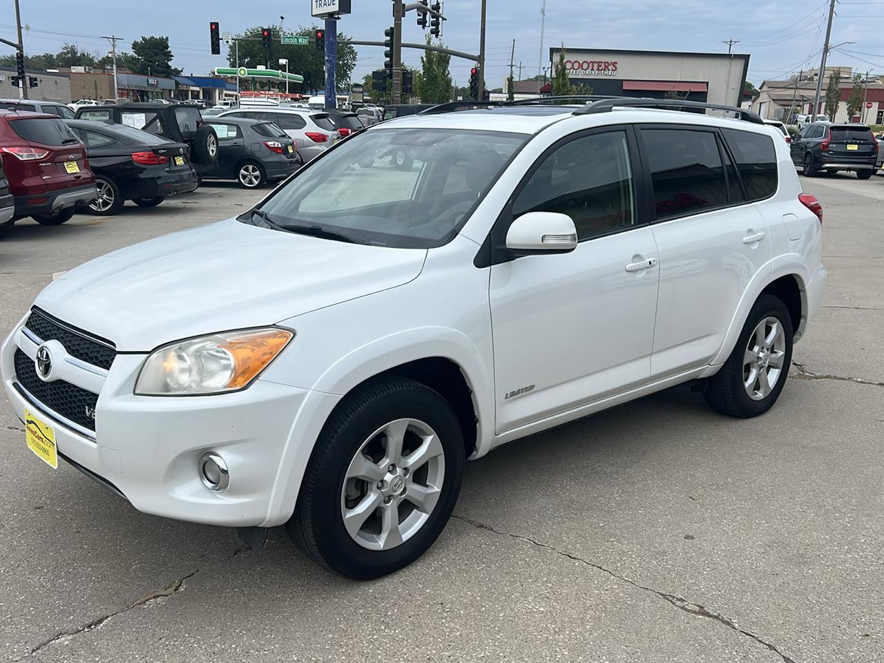 Toyota RAV4 4WD 4dr V6 Limited (Natl) 2012