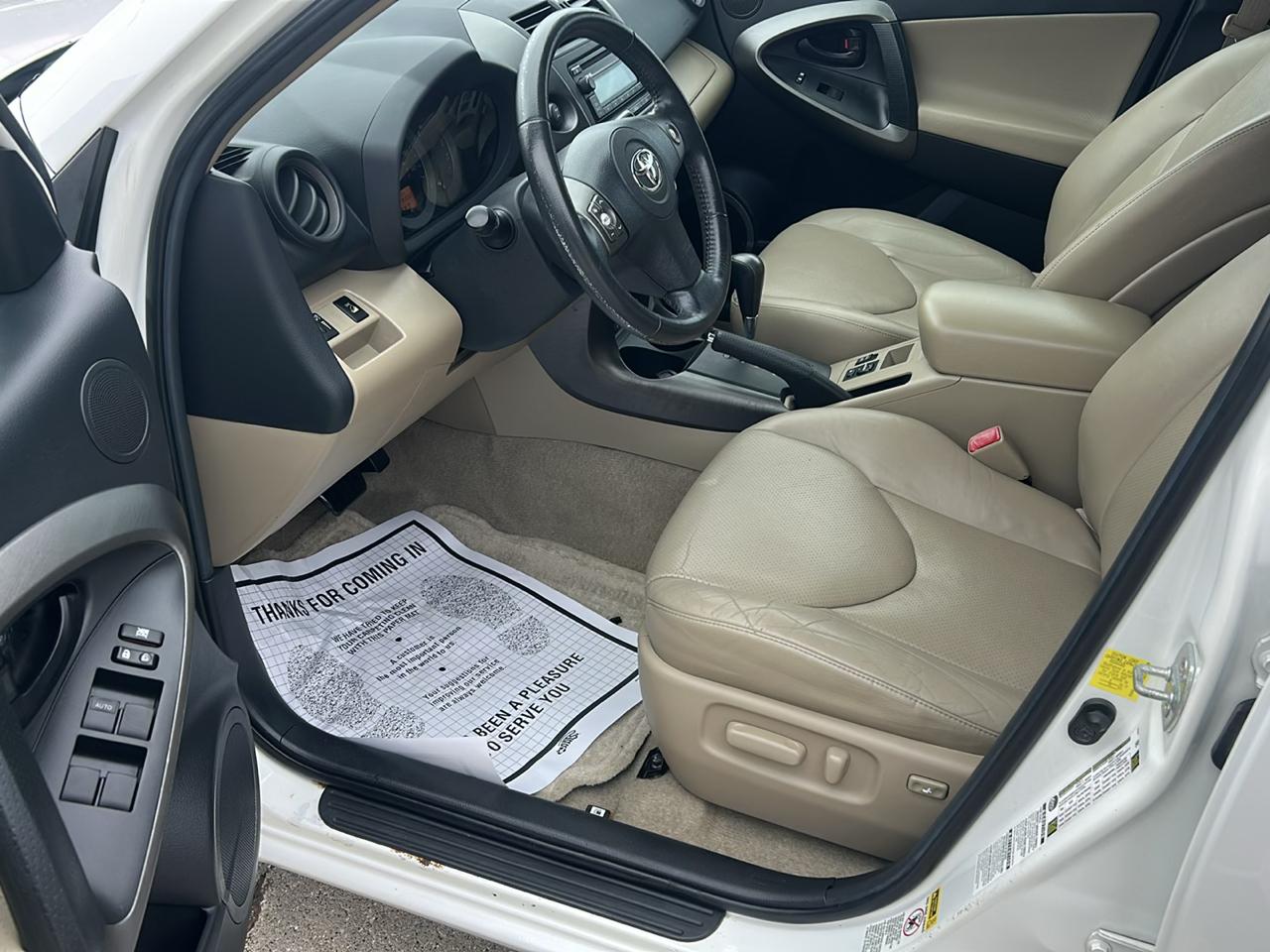 Toyota RAV4 4WD 4dr V6 Limited (Natl) 2012