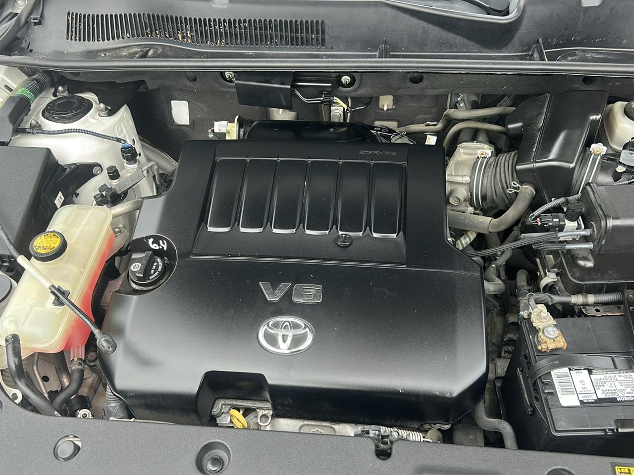 Toyota RAV4 4WD 4dr V6 Limited (Natl) 2012