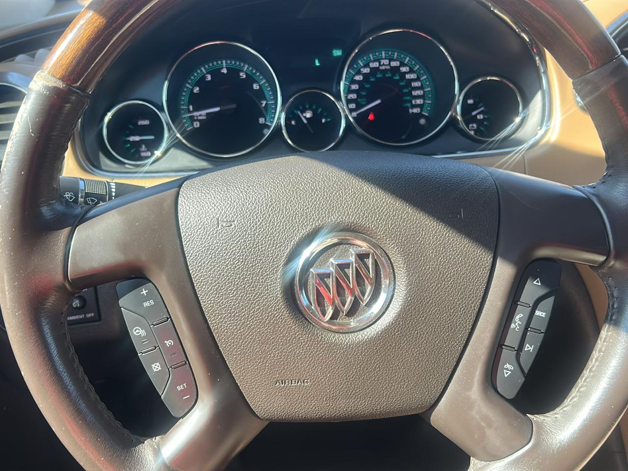 Buick Enclave AWD 4dr Premium 2017
