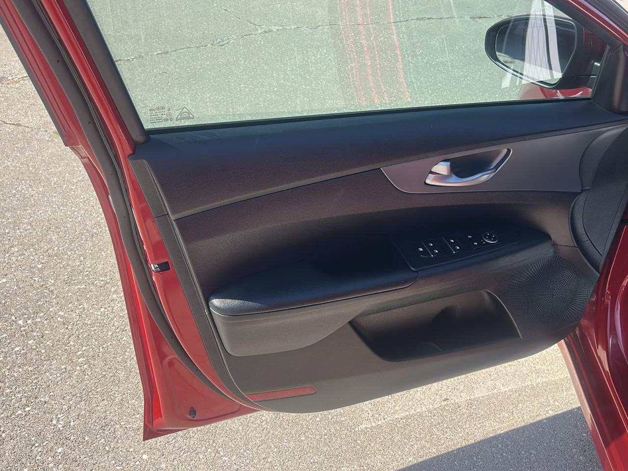 Kia Forte LXS IVT 2021
