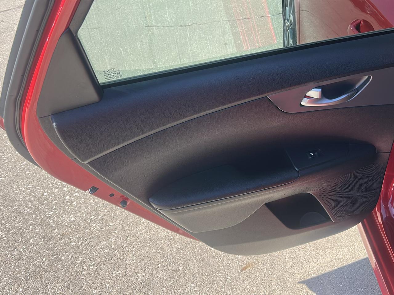 Kia Forte LXS IVT 2021
