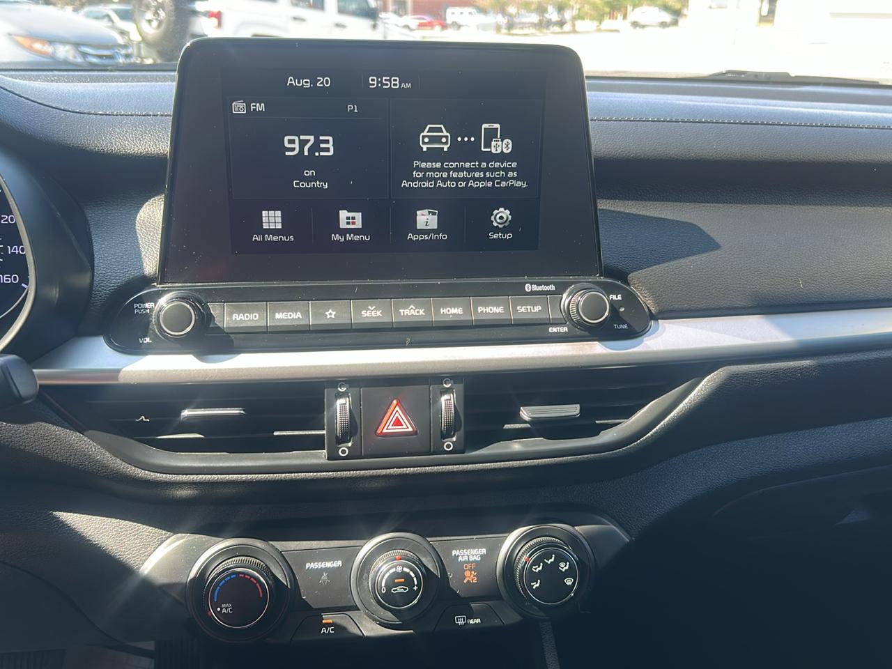 Kia Forte LXS IVT 2021