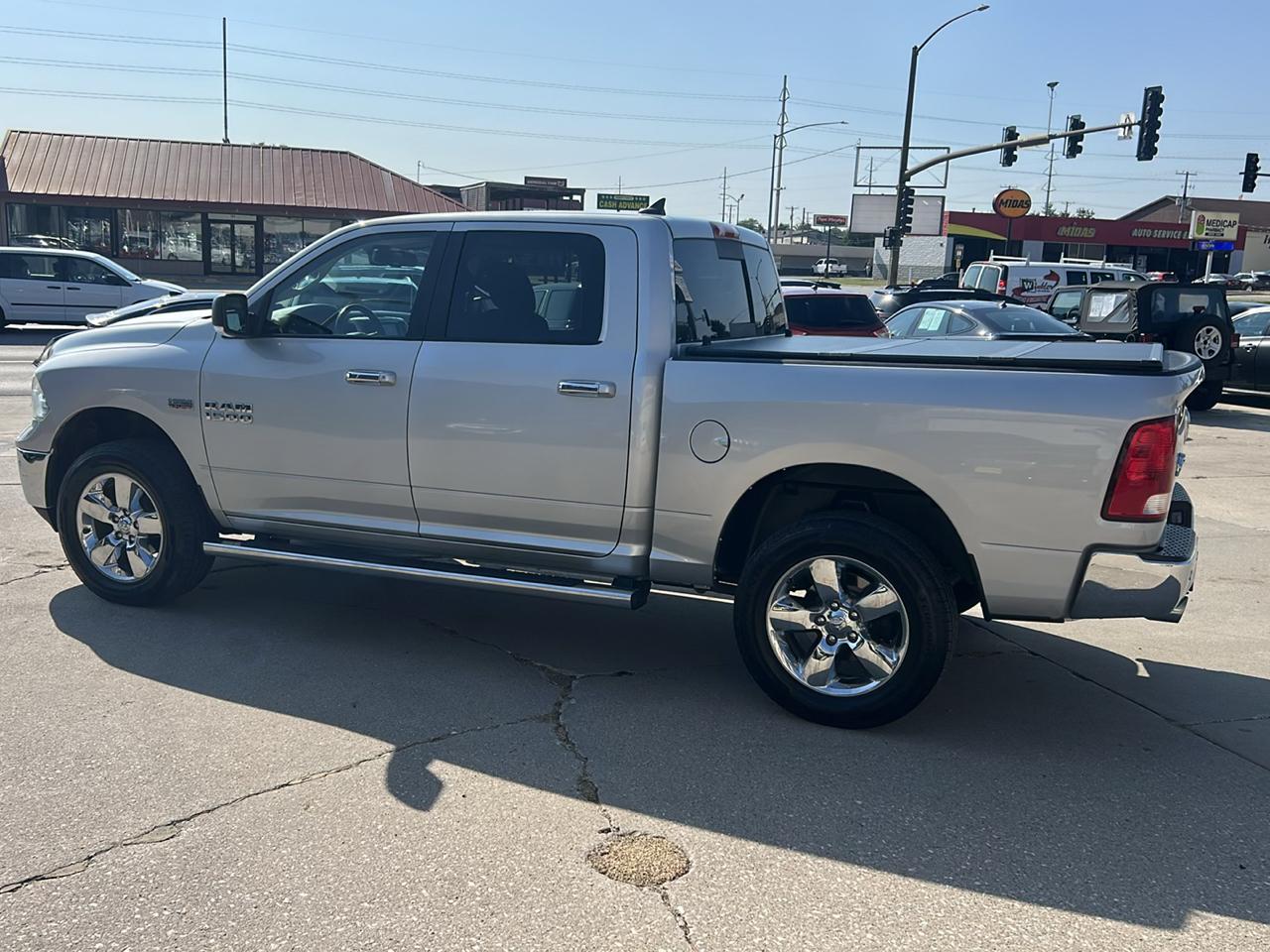 RAM 1500 4WD Crew Cab 140.5" Big Horn 2016