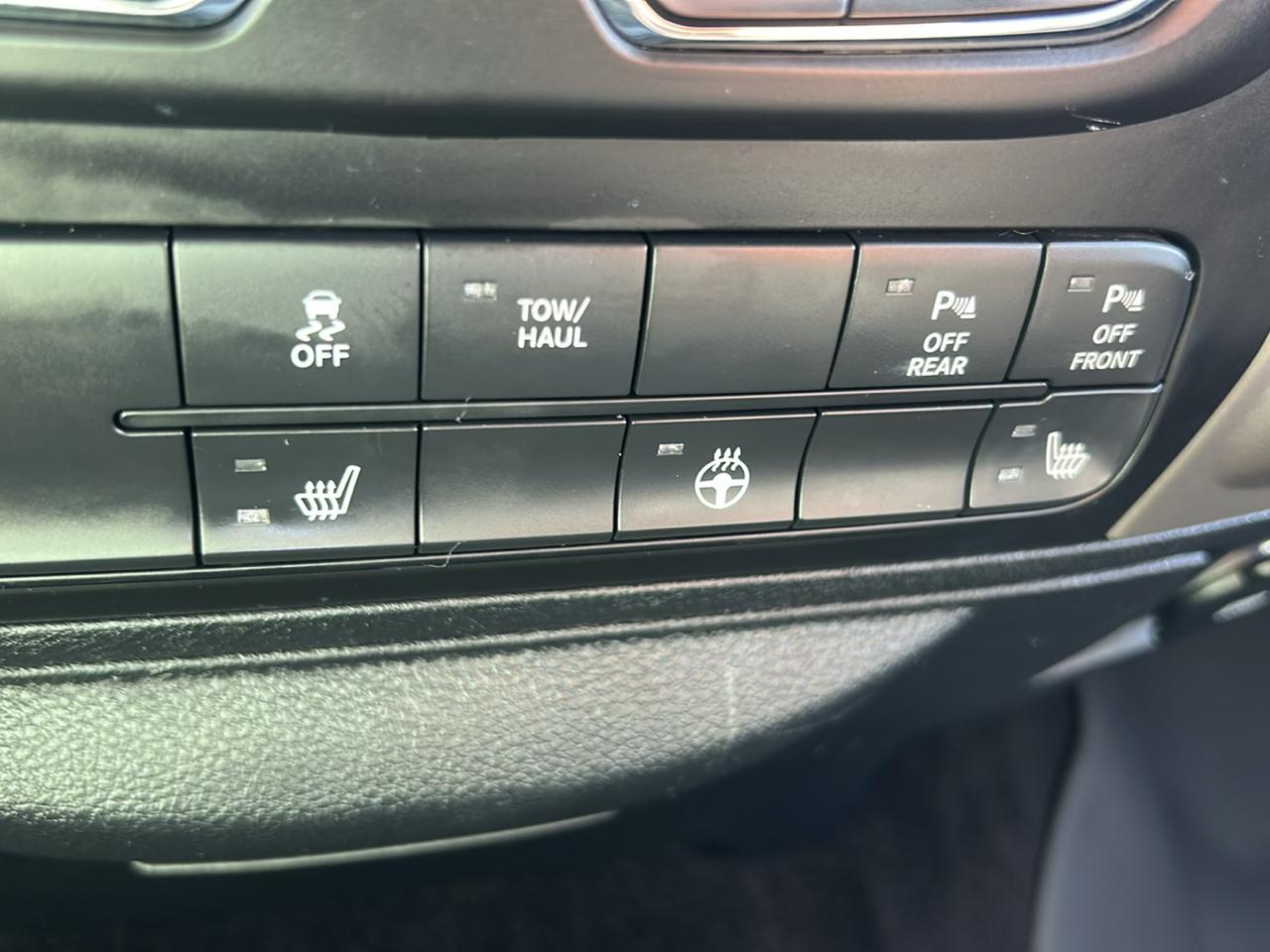 RAM 1500 4WD Crew Cab 140.5" Big Horn 2016