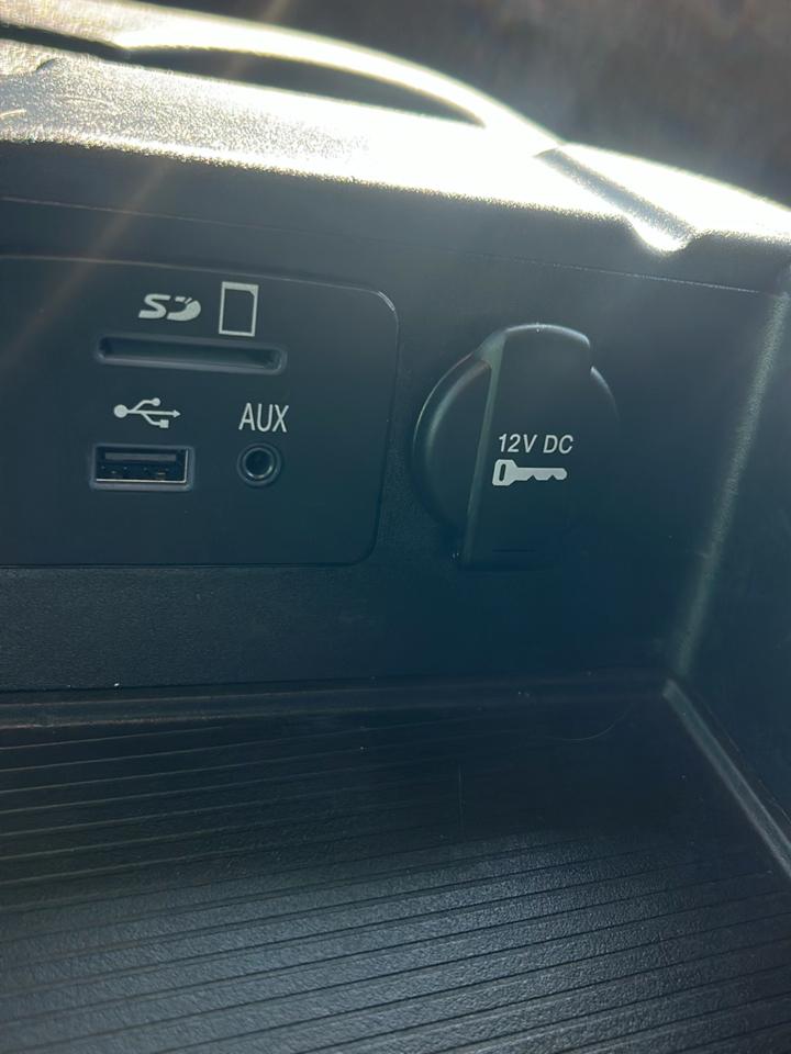 RAM 1500 4WD Crew Cab 140.5" Big Horn 2016