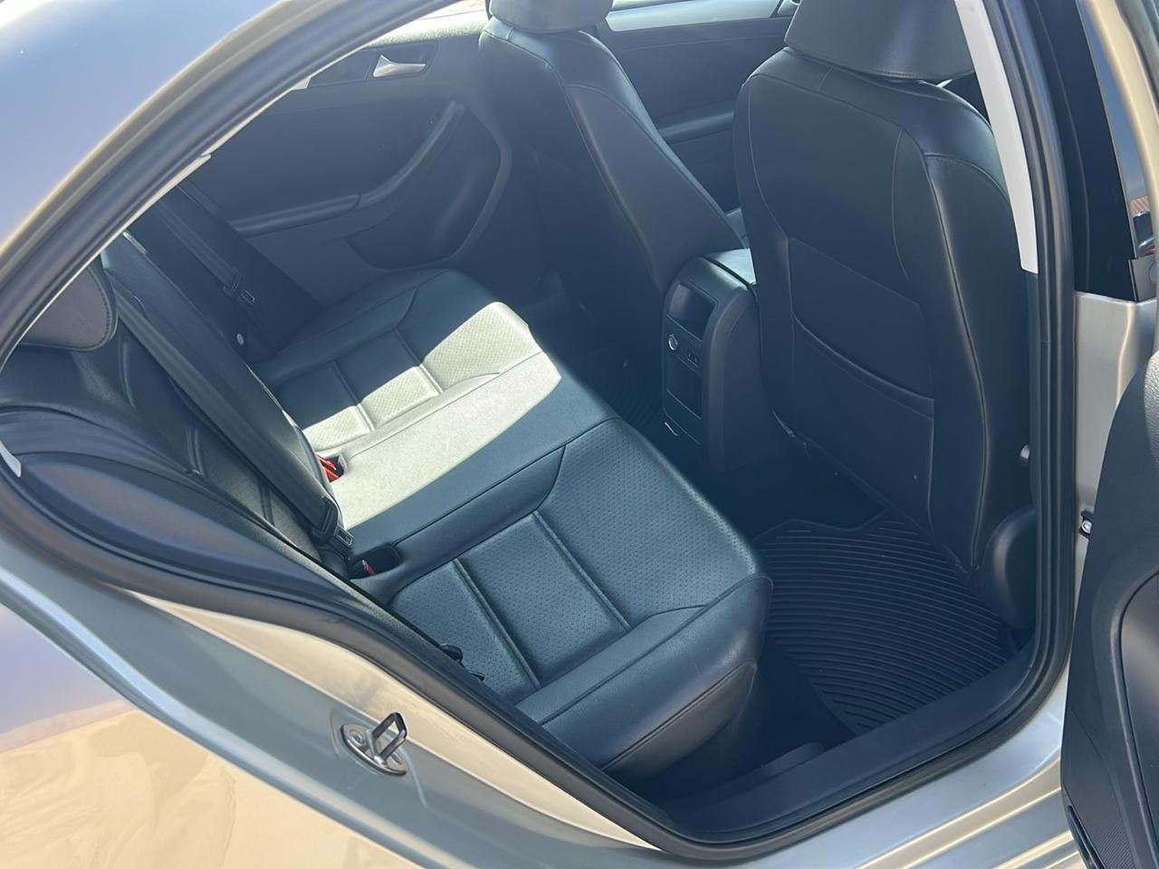 Volkswagen Jetta Sedan 4dr Auto SE 2014