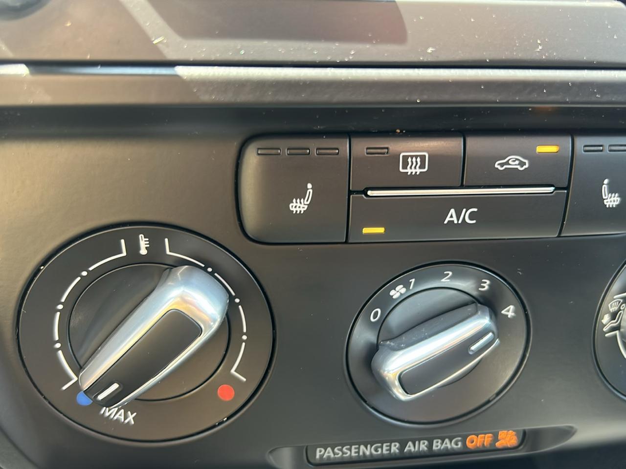 Volkswagen Jetta Sedan 4dr Auto SE 2014