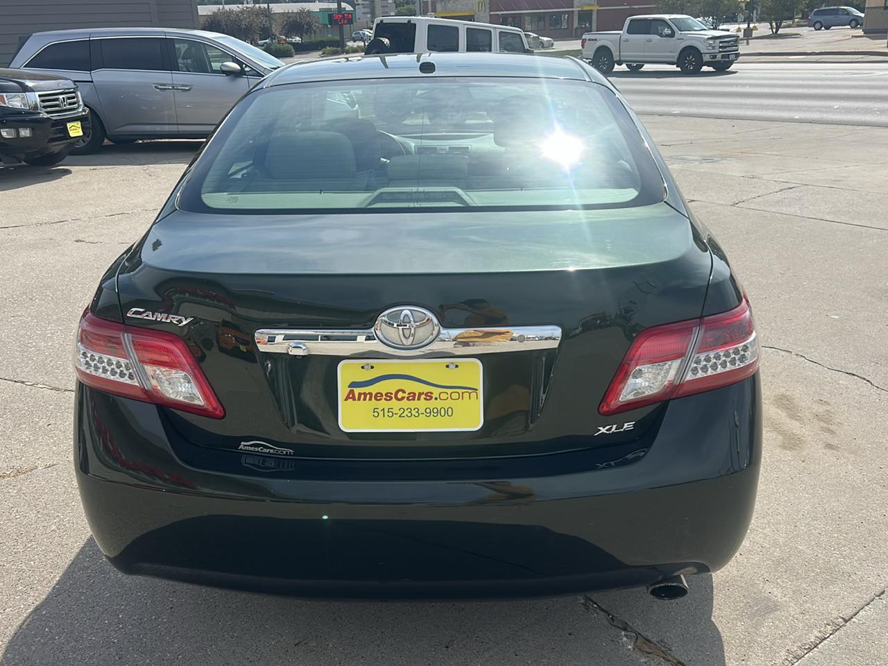 Toyota Camry 4dr Sdn I4 Man LE (Natl) 2011