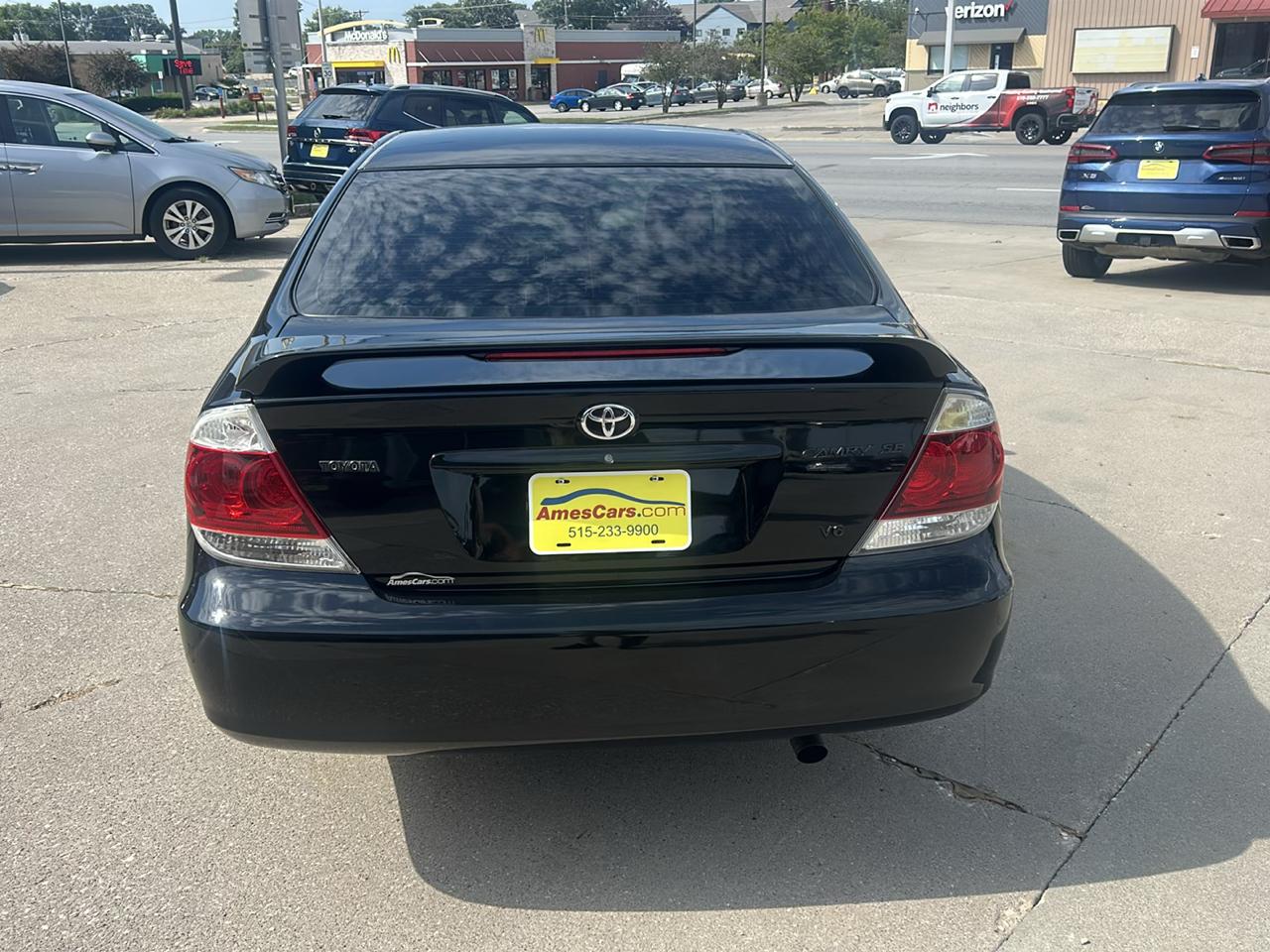 Toyota Camry 4dr Sdn SE V6 Auto (Natl) 2005