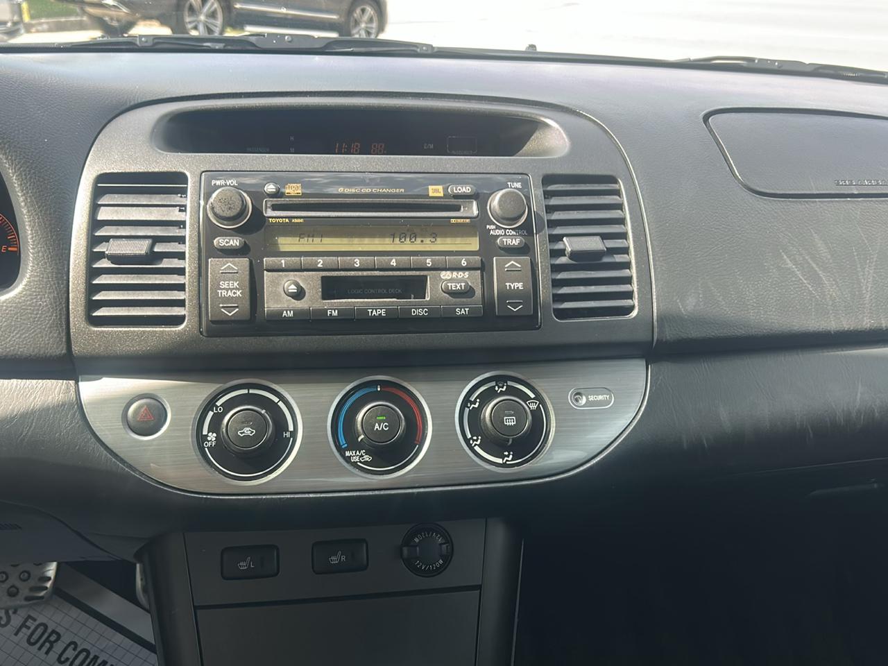 Toyota Camry 4dr Sdn SE V6 Auto (Natl) 2005