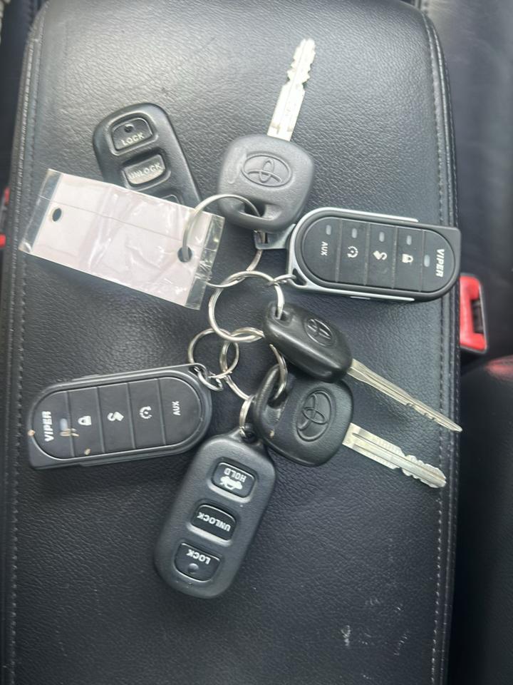 Toyota Camry 4dr Sdn SE V6 Auto (Natl) 2005