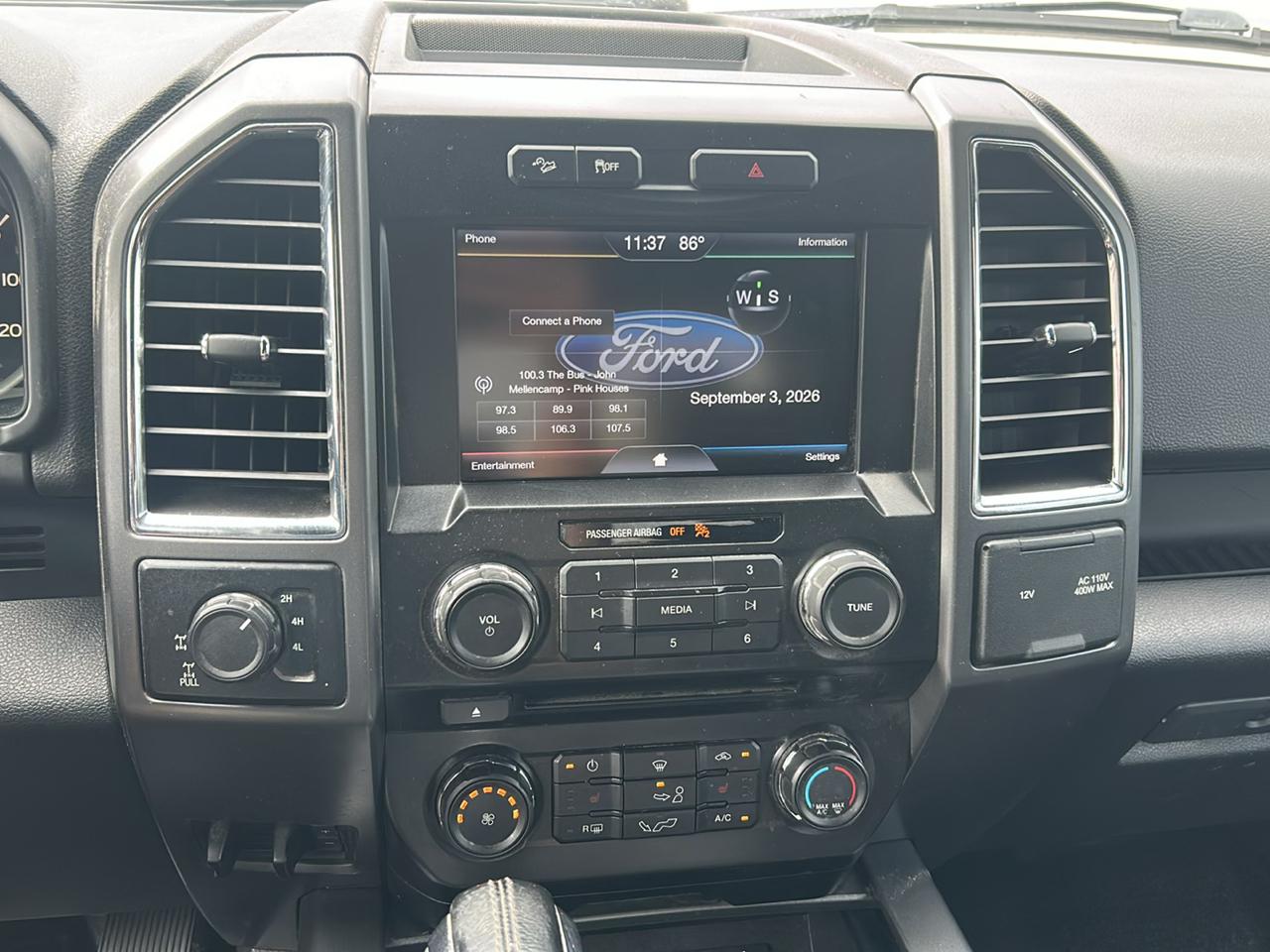 Ford F-150 4WD SuperCrew 145" King Ranch 2015