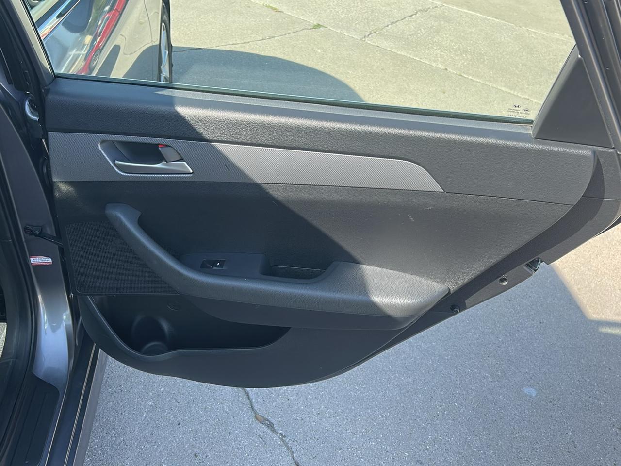 Hyundai Sonata SE 2.4L 2018