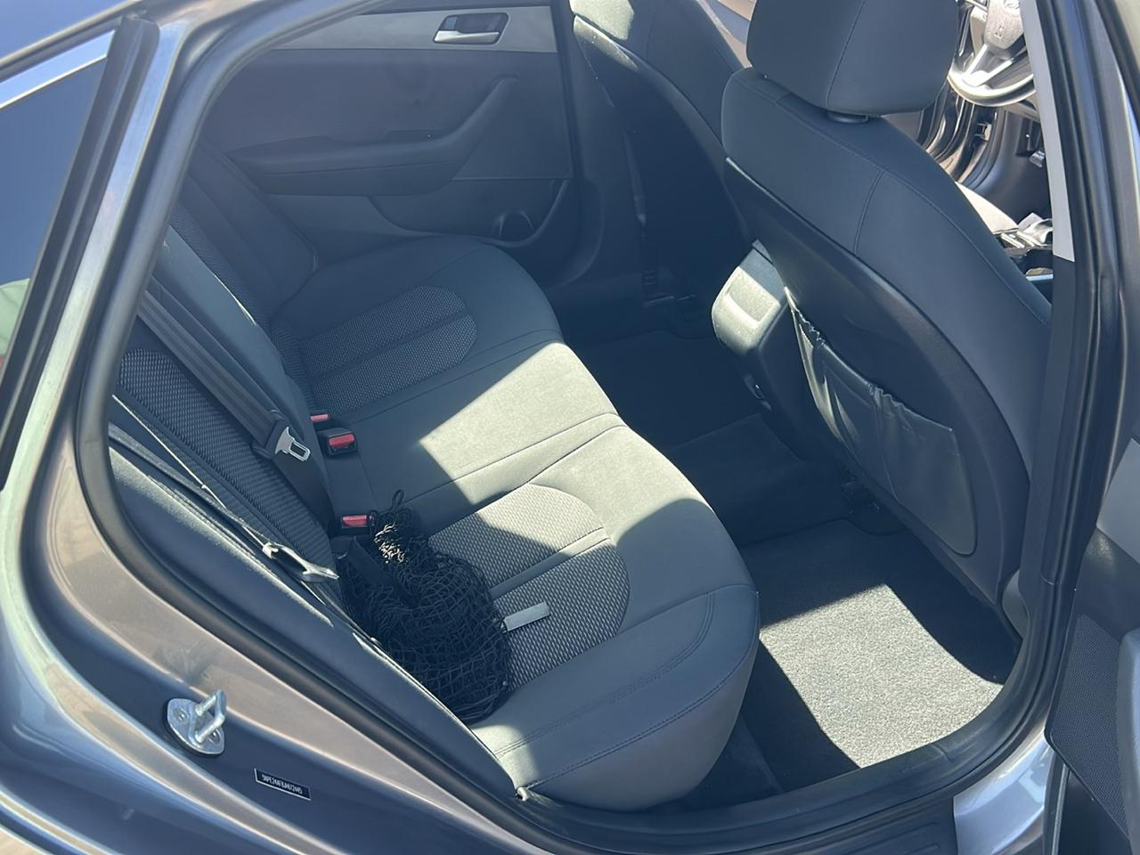 Hyundai Sonata SE 2.4L 2018