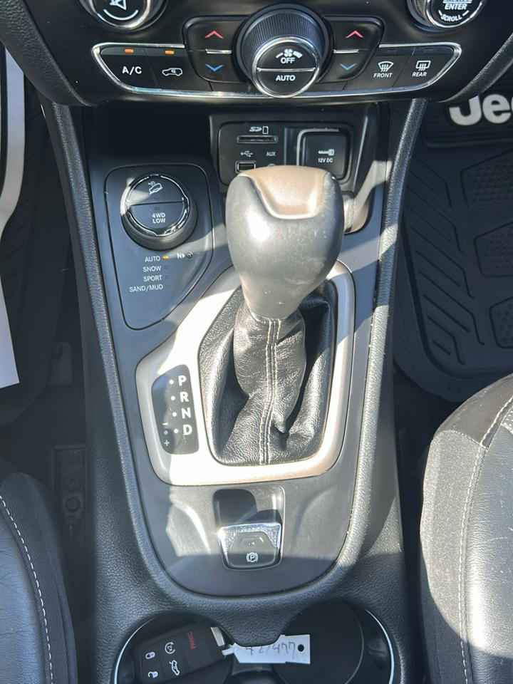 Jeep Cherokee 4WD 4dr Limited 2015