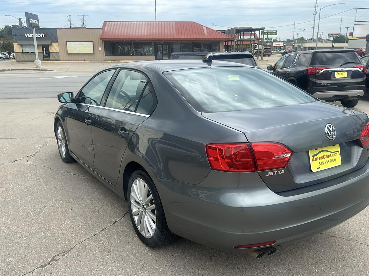 Volkswagen Jetta Sedan 4dr DSG TDI 2013