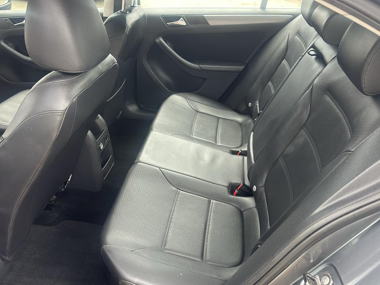 Volkswagen Jetta Sedan 4dr DSG TDI 2013