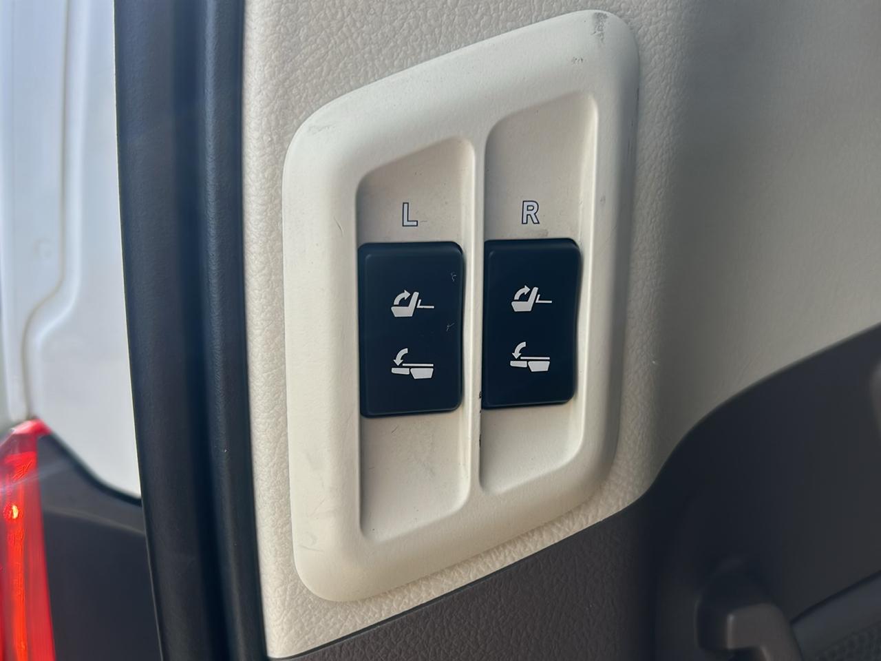 Lexus GX 460 4WD 4dr Premium 2012