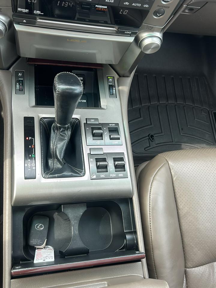Lexus GX 460 4WD 4dr Premium 2012