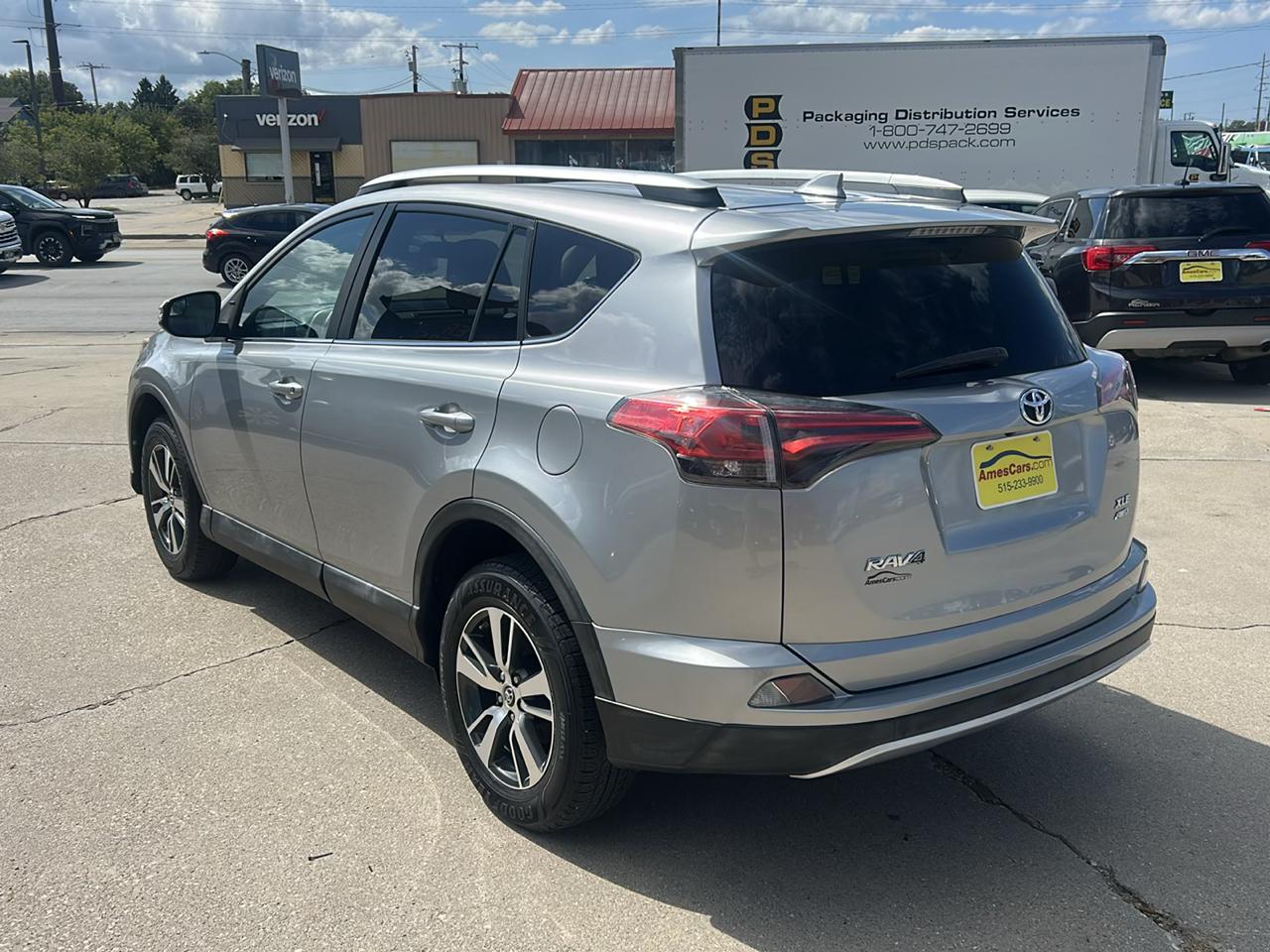 Toyota RAV4 AWD 4dr XLE (Natl) 2016