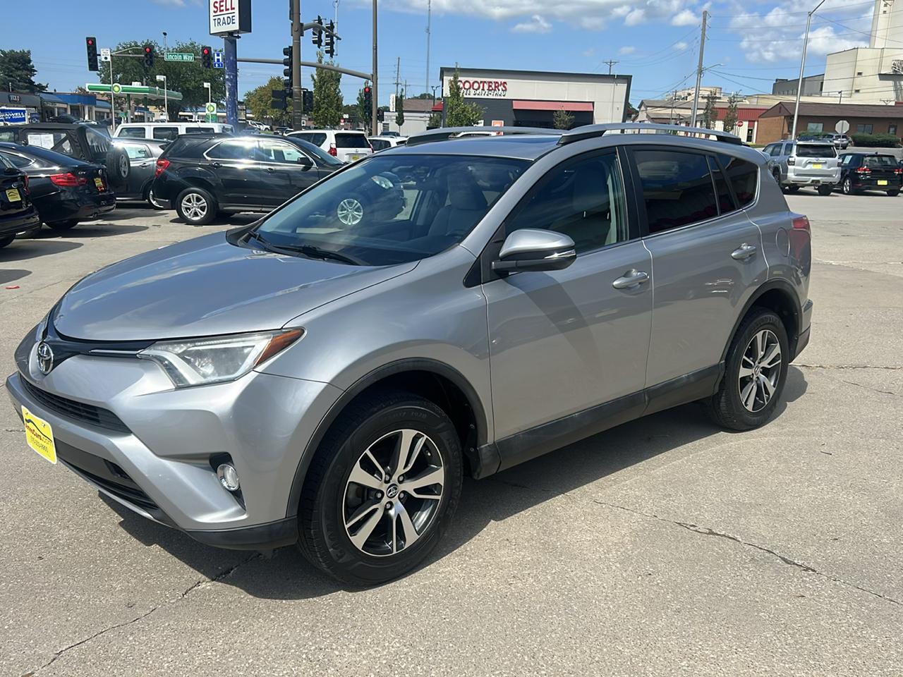 Toyota RAV4 AWD 4dr XLE (Natl) 2016