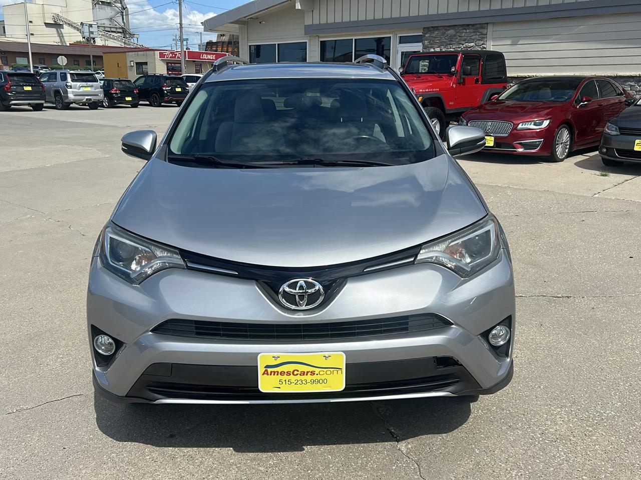 Toyota RAV4 AWD 4dr XLE (Natl) 2016