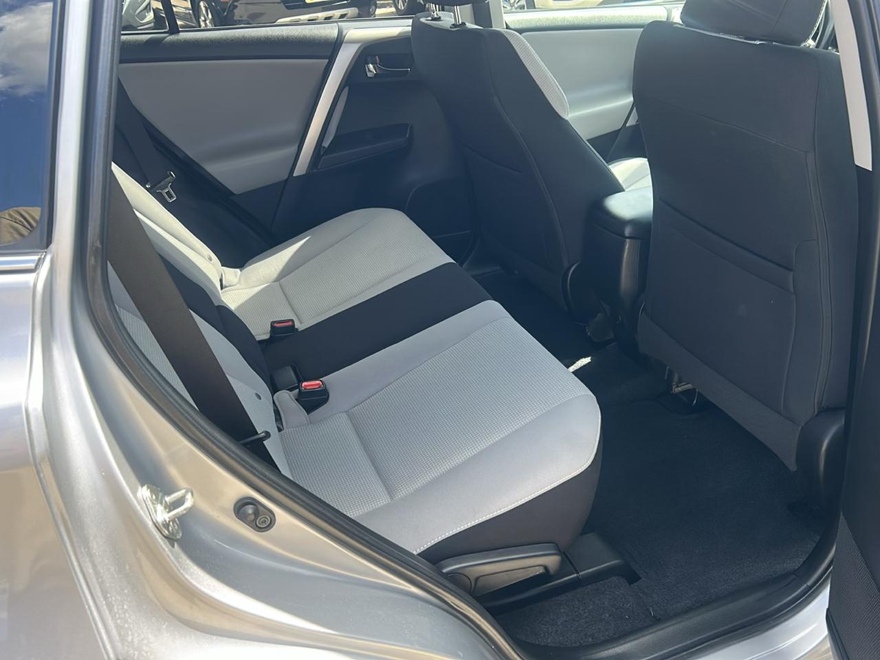 Toyota RAV4 AWD 4dr XLE (Natl) 2016