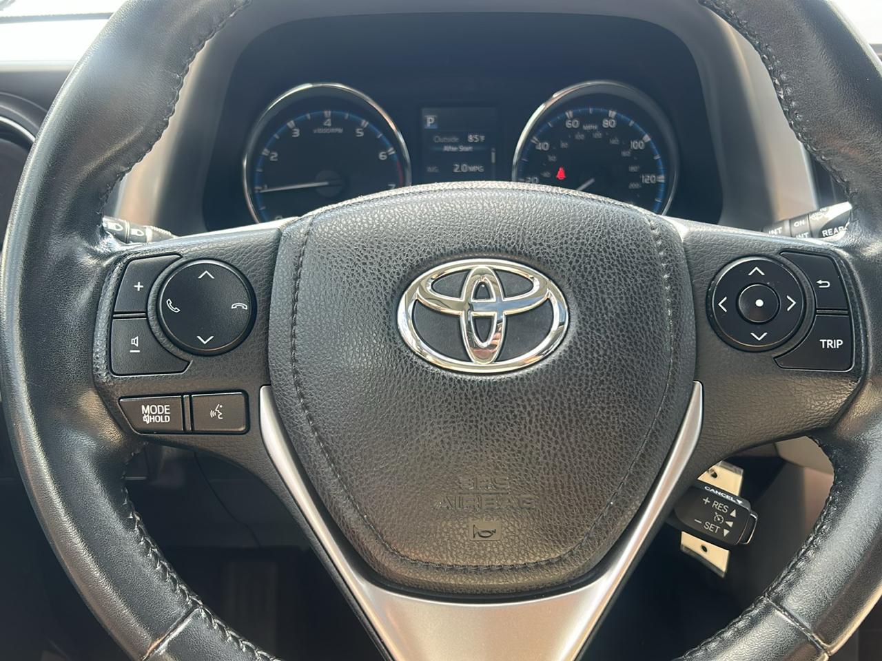 Toyota RAV4 AWD 4dr XLE (Natl) 2016