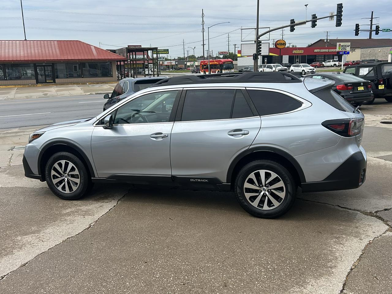 Subaru Outback Premium CVT 2022