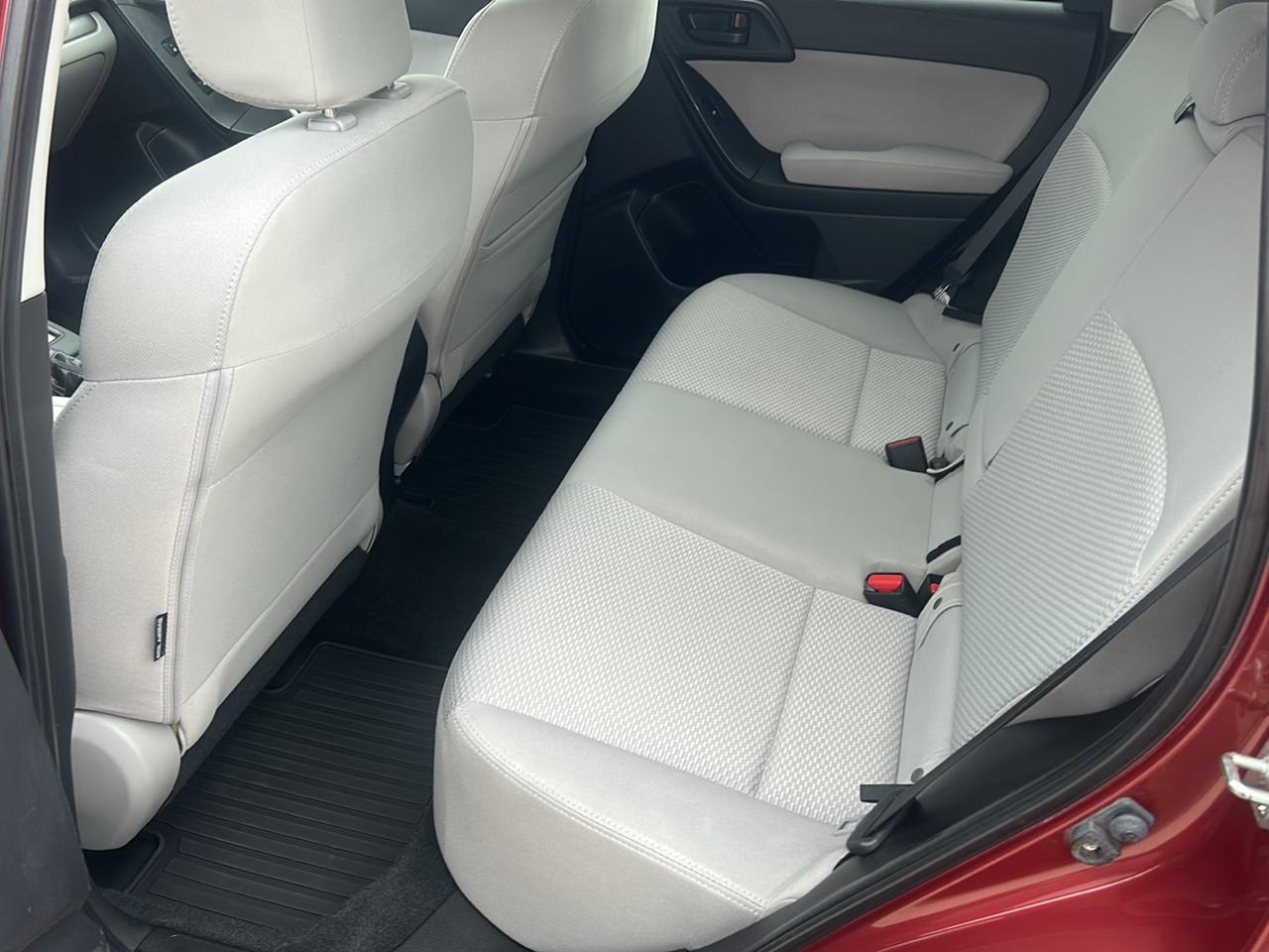 Subaru Forester 4dr CVT 2.5i Premium PZEV 2015
