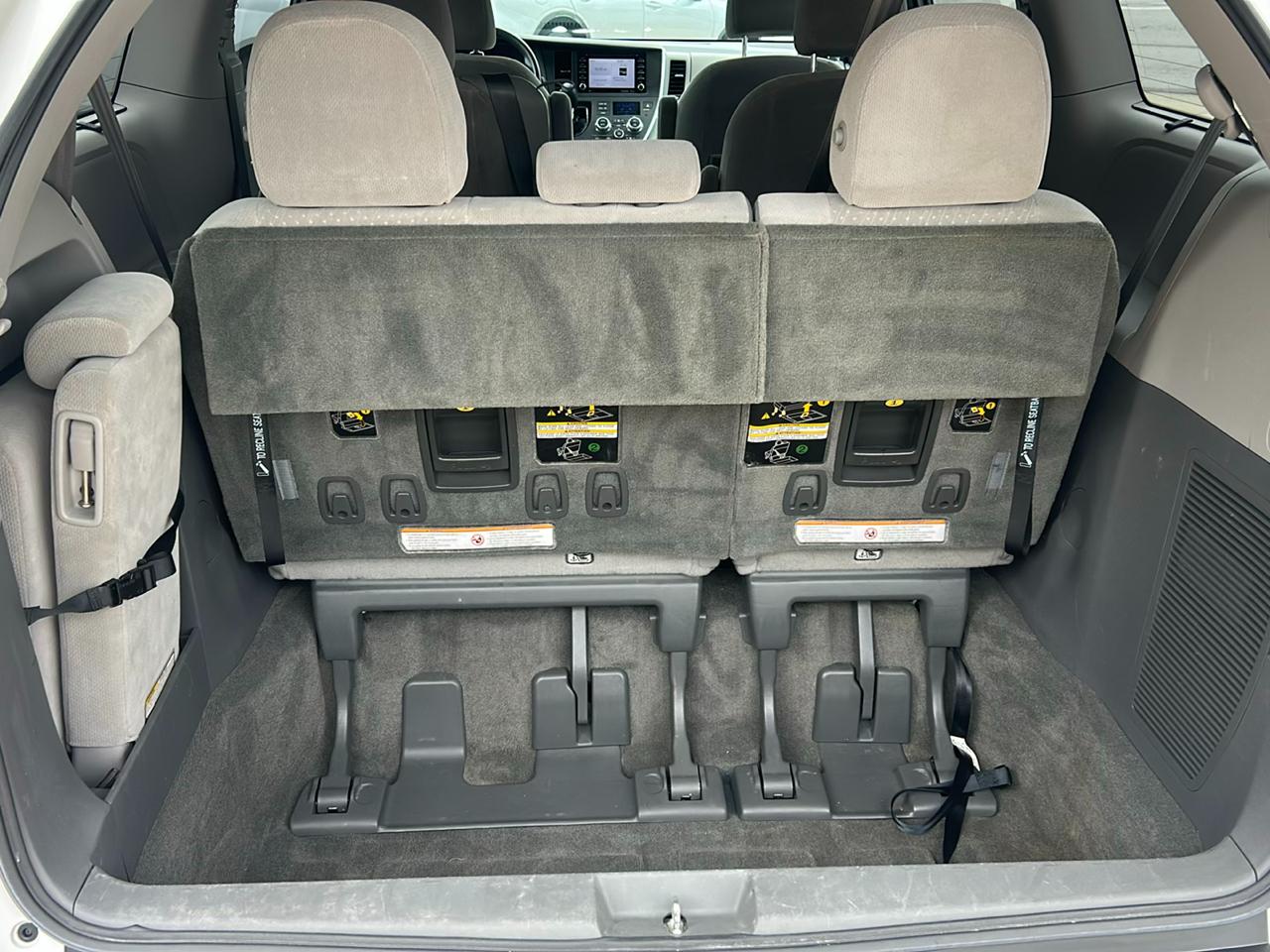 Toyota Sienna LE FWD 8-Passenger (Natl) 2018