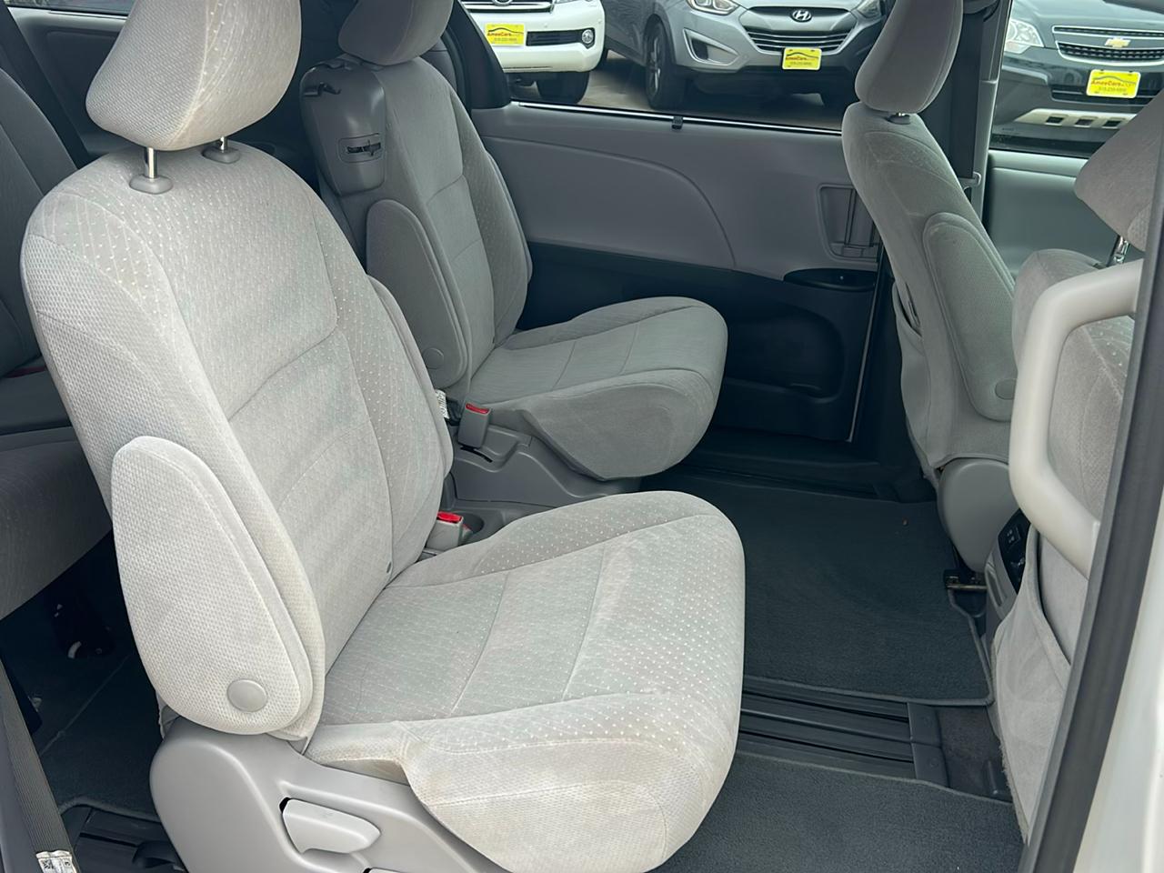 Toyota Sienna LE FWD 8-Passenger (Natl) 2018
